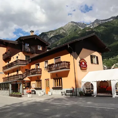 Hotel Del Ponte *